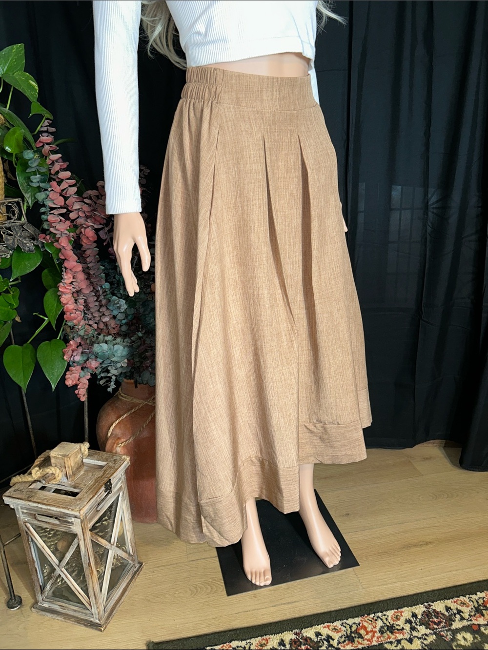 NWOT HI LOW LIGHT BROWN SKIRT S